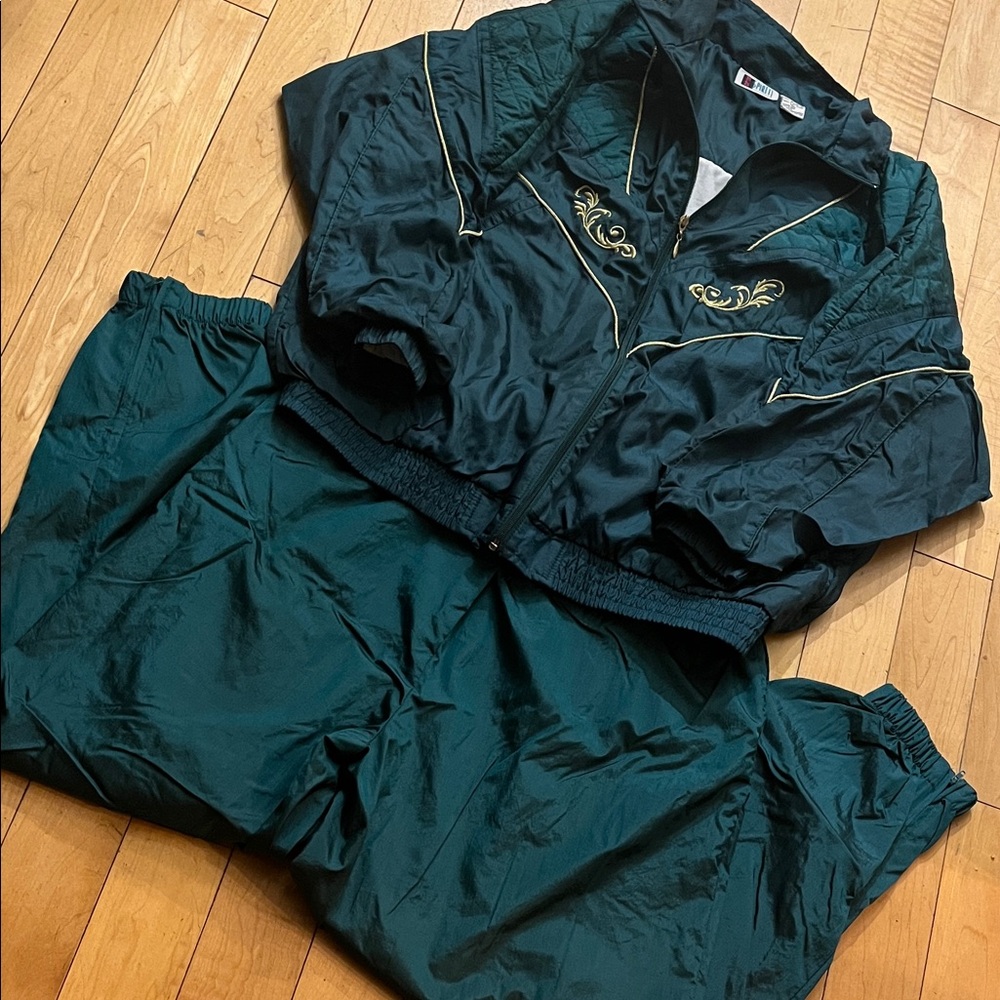Vintage Women’s Green Track Suit with Gold Accents-Fully Lined -Apres Ski‎ Ready